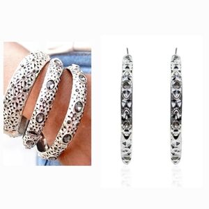 Sassy Jones bracelet and earrings